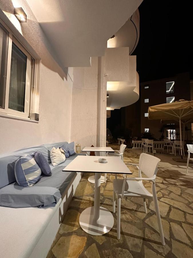 Hotel Belle Vue คซามิล ภายนอก รูปภาพ